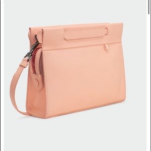 Min & Mon Vali Crossbody